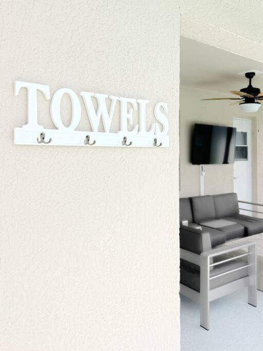 Holiday home Luxury Modern Pool House Close To Theme Parks Four Bedrooms Kissimmee